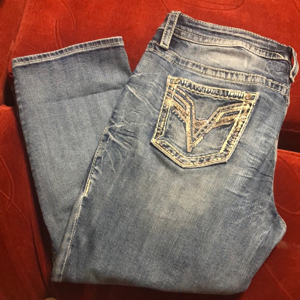 Vigoss Chelsea Capri size 11/12 L21 heritage fit. Like new in amazing shape.
